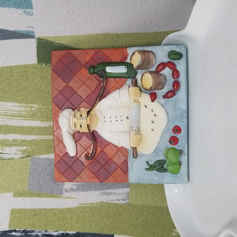 Hand Painted Fat Chef Wall Decor For Your Cute Kitchen